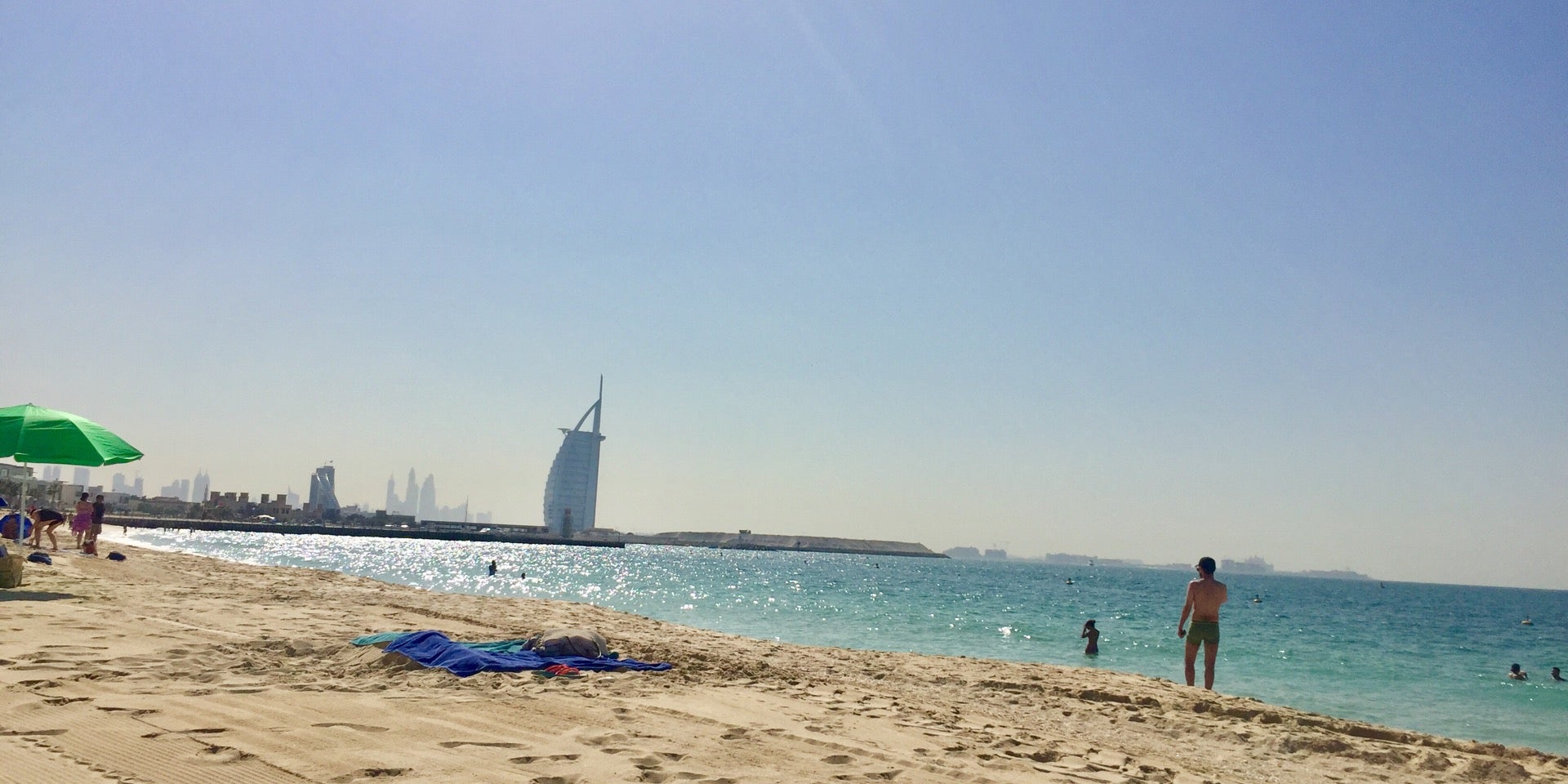 Jumeirah Beach (شاطئ جميرا)